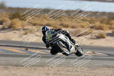 media/Nov-16-2024-CVMA (Sat) [[0e4bb1f32f]]/Race 9-Amateur Supersport Middleweight/